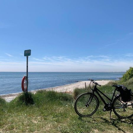 Вилла Stunning Romantik Cabin Close To Baltic Sea Idestrup Экстерьер фото