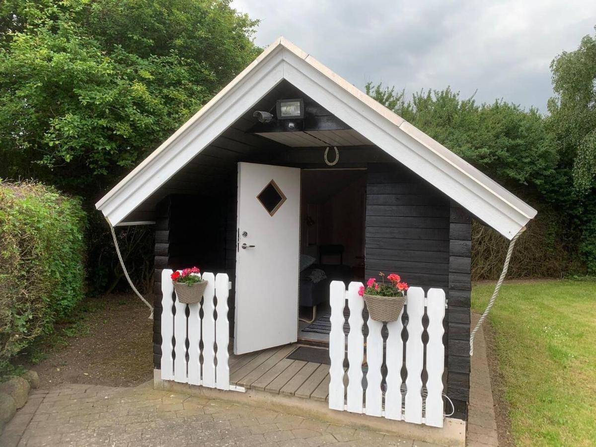 Вилла Stunning Romantik Cabin Close To Baltic Sea Idestrup Экстерьер фото