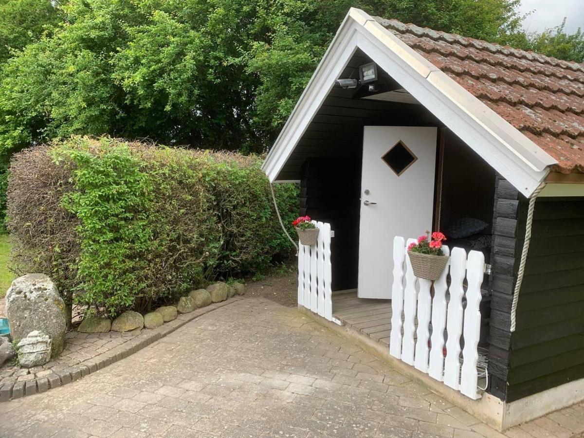 Вилла Stunning Romantik Cabin Close To Baltic Sea Idestrup Экстерьер фото